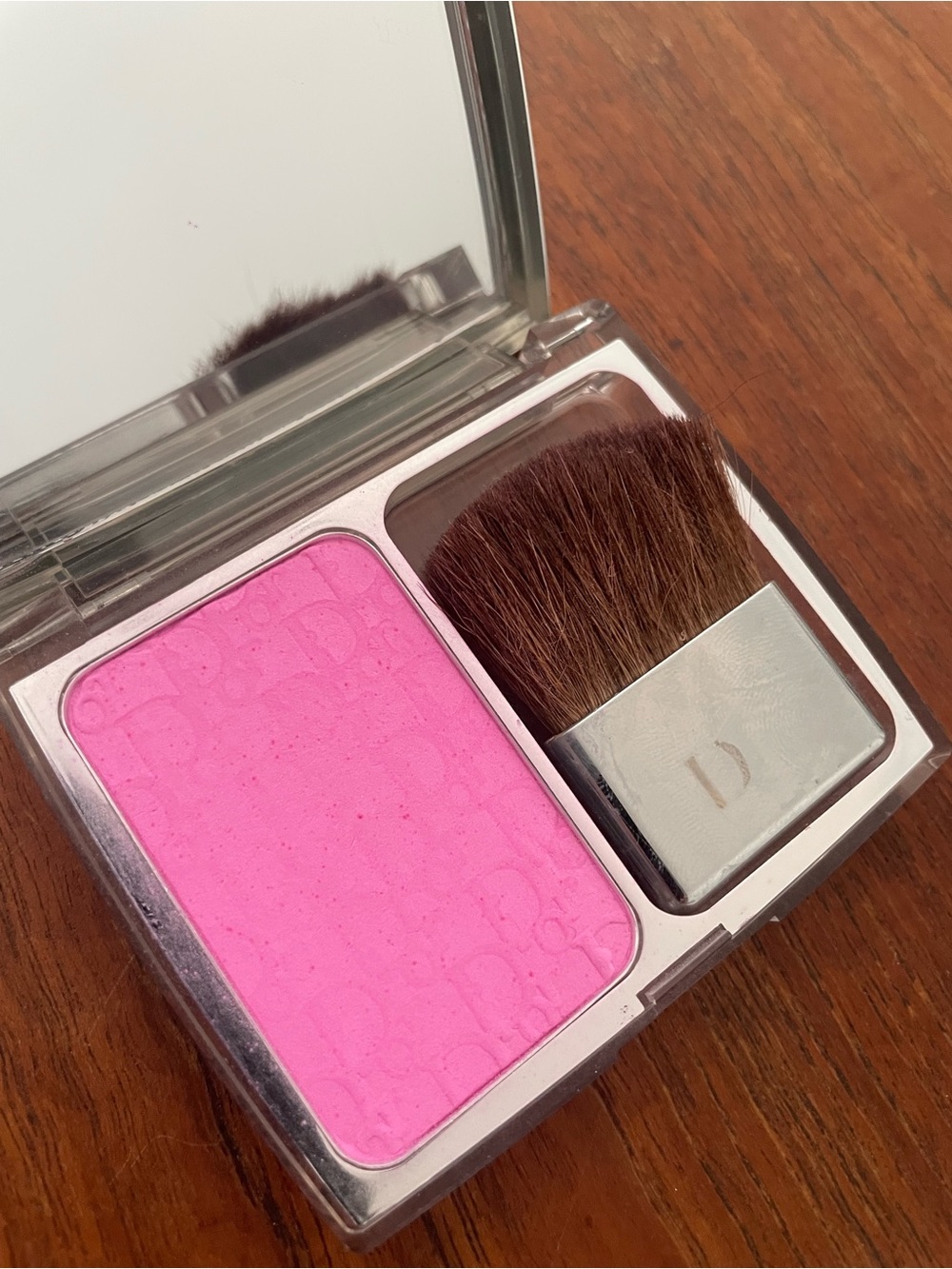 Dior Rosy Glow compact with brush talc formulation 001 Petal